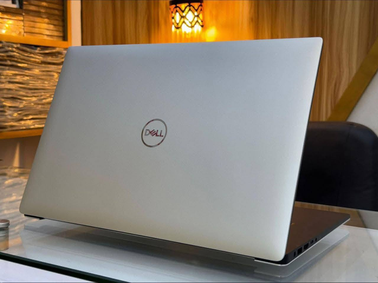 قوة احترافية لمحبي الأداء العالي والعمل الثقيل 🔥
مخصص للمهندسين، المصممين، المونتير، وبرامج 3D والرندر القوي 🎯
🔍 المواصفات:
• المعالج: Core i7 الجيل التاسع فئة H (6 Cores – 12 CPUs)
أداء قوي للبرامج الهندسية، التصميم، التحليل، والألعاب الثقيلة.
• الرام: 16GB DDR4
تعدد مهام سلس بدون تهنيج.
• الخزن: 512GB SSD M.2
سرعة إقلاع وتشغيل برامج فائقة.
• كرت الشاشة الخارجي: Nvidia Quadro T2000 4GB
ممتاز لبرامج التصميم الاحترافية مثل AutoCAD وRevit وSolidWorks والمونتاج.
• كرت الشاشة الداخلي: Intel UHD Graphics 630
للاستخدامات اليومية وتوفير الطاقة.
• الشاشة: 15.6" Full HD
دقة واضحة وألوان ممتازة للعمل الطويل.
• كيبورد عربي إنكليزي مضيء ✨
🎁 الهدايا:
ماوس 🎁
ماوس باد 🎁
حقيبة 🎁
الشاحن الأصلي 🎁
🛡️ الضمان والخدمات:
✔️ فحص كامل قبل الإرسال
✔️ فحص كامل قبل الدفع والاستلام
✔️ ضمان 7 أيام استبدال عند وجود خلل مصنعي
✔️ جاهز للاستخدام المباشر
📍 الموقع: بغداد – الأمين الثانية
🚚 التوصيل متوفر إلى جميع المحافظات
📲 للتواصل حياك خاص
💰 السعر: 650,000 دينار عراقي
الكمية محدودة


**إذا كنت صاحب هذا الإعلان وتريد حذفه لأي سبب، رجاءا أرسل رسالة إلى الدعم الفني**