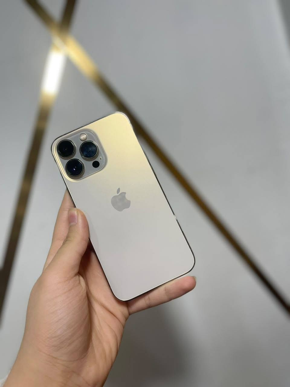 السلام عليكم 13 بروو فقط للبيع مستعجل
ايفون13 برو
لون ذهبي
ذاكرة 256
بطارية 79%🔋
الجهاز بلادي ومابي اي شي مبدل
سيم كارت فعلية
الجهاز جديد ويخبل + كامل ملحقات عدا الشاحنة
ويا 3 كڤرات
الجهاز بي خدش بسيط بالشاشة حتى مامبين ب الصور + ما مأثر على اي شي اللمس و إلفيس ايدي شغال الجهاز ولا غلطة
🟥🟥السعرر 550 الف وبي مجال  للطيبين. 
للتواصل ***********
مكاني نجف📍
