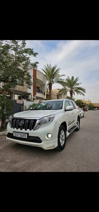 تويوتا • برادو • سيارة • دفع رباعي • فور ويل • محرك 4000 • 6 سلندر • ف...