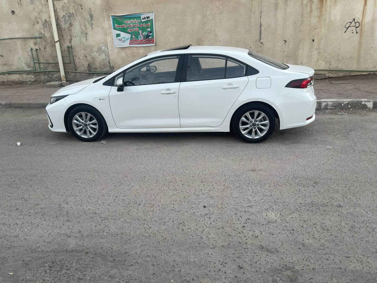 كورلا 2025 هايبرد ماشيه 10 الاف جديده وكفاله عامه عده صبع بارد بصندوق مامبين كلش ولباقي كفاله من شخط رقم بصره تحويل 
رقمي *********** البصرة, العراق
