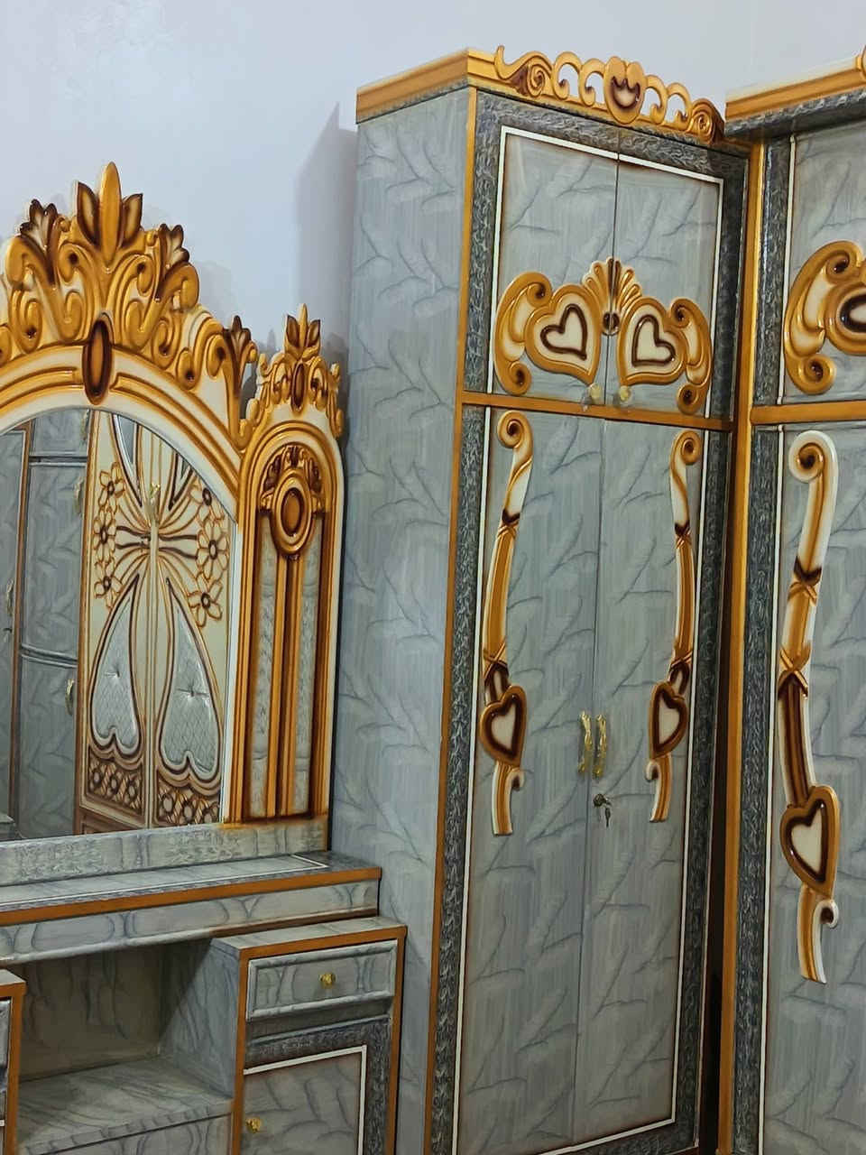 السلام عليكم غرفه  ما مستخدمه هواي جديده رقم الهاتف (***********)
