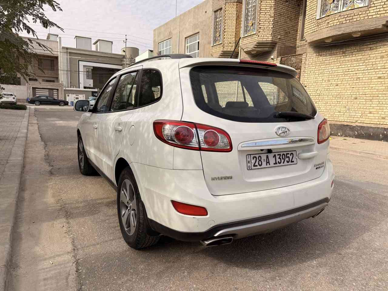 سنتافي 2012 شركة العامه  قطعيتن جاملغ تبديل وجاملغ نص صبغ مثل ما موضح بالسونار سيارة نضيفه مال جناي ماشيه ١٦٨ الف كيلو محرك ٣٥٠٠ المرغوب ٣قطع تبريد وكشنات مخمل وباقي المواصفات معروفه سياره حلوه ونضيفه رقمها نجف انكليزي بأسمنه سعرها ١٦٢ وبيها مجال بسيط ما متواجد ع الفيس واتساب ***********
