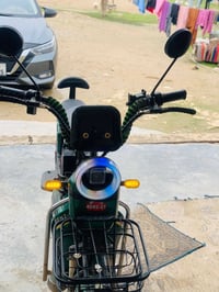 دراجه شحن للبيع النضافه 100%مكفول كفاله عامه حجمه 22 موديل2024 السعر خ...