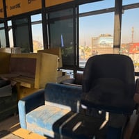 لبيع شلعه وحده مكان بغداد المنصور التواصل ع الرقم 07755600772