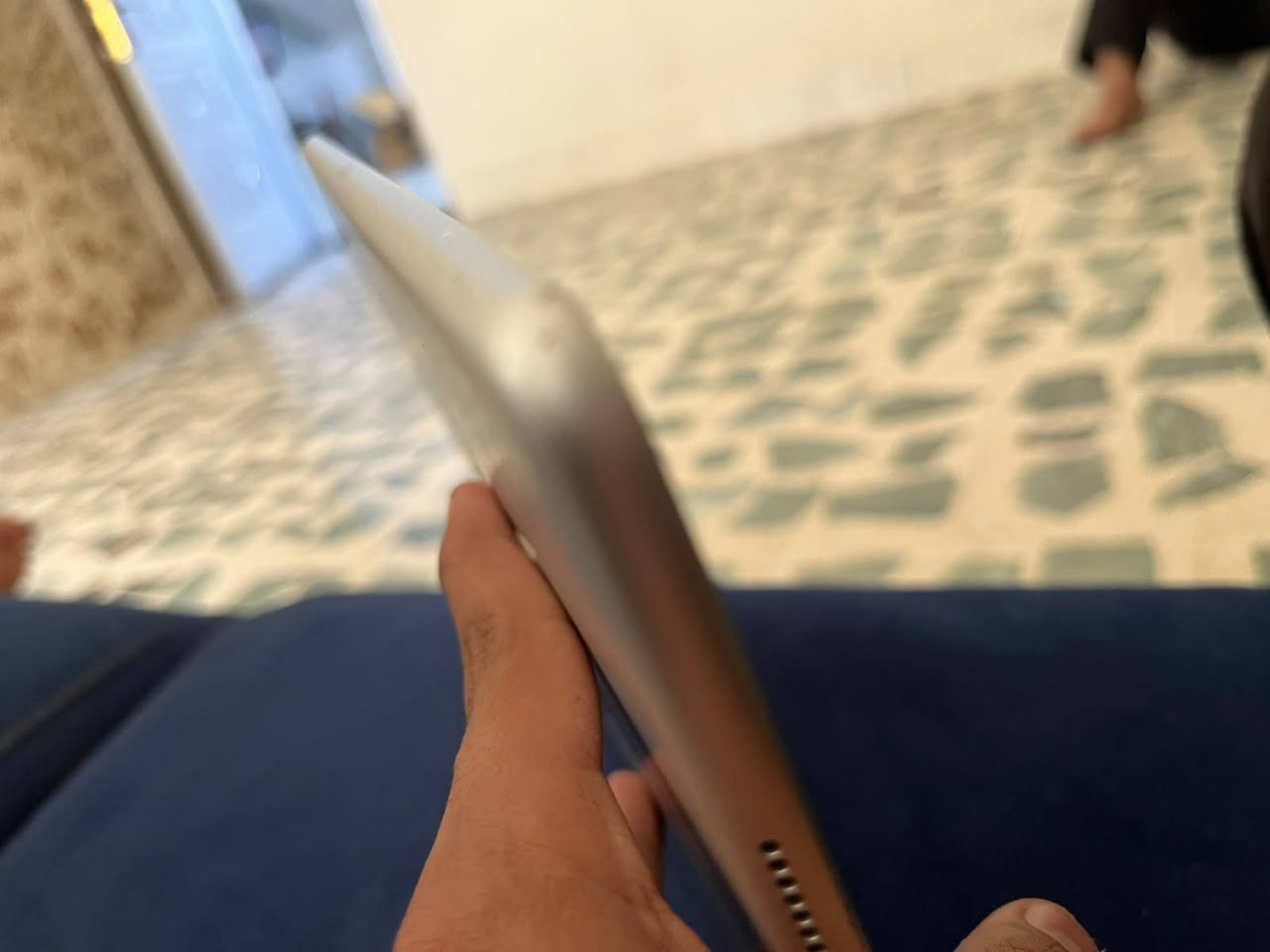 السلام عليكم للبيع ايباد ٩ نضيف مادخل صيانة مكفوله اذا بي شي مكاني بغداد الشعب السعر ٢٦٠ وبيه مجال ذكره ٦٤ ٦٠ فريم يخبل الرقم بس وتساب ***********
