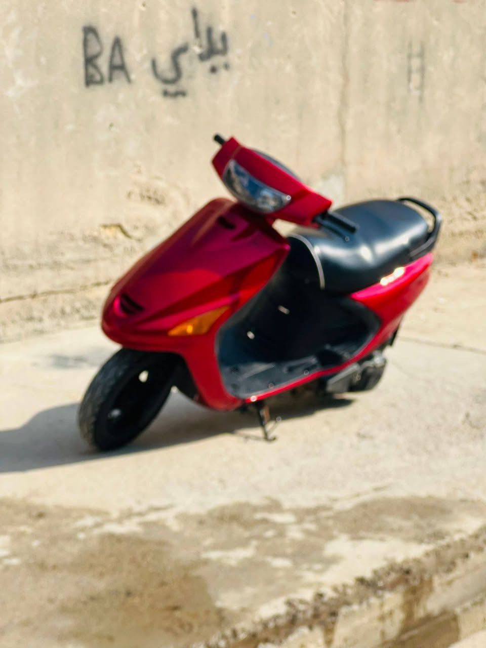 السلام عليكم دراجه فراشه ياباني كامله كهربائيات شغاله كامله تايرات جدد دبلات شغاله شلعه معدل فوول  مكينه ناعمه كلش لا تدخين لا تنقيص الدراجه ماناقصه برغي كامله ع اخر حبايه احلى من الصوره  متوازي علا بيعته. رقم ***********‬‏السعر 375وبيها مجال مكاني بالقاسم تحياتي
