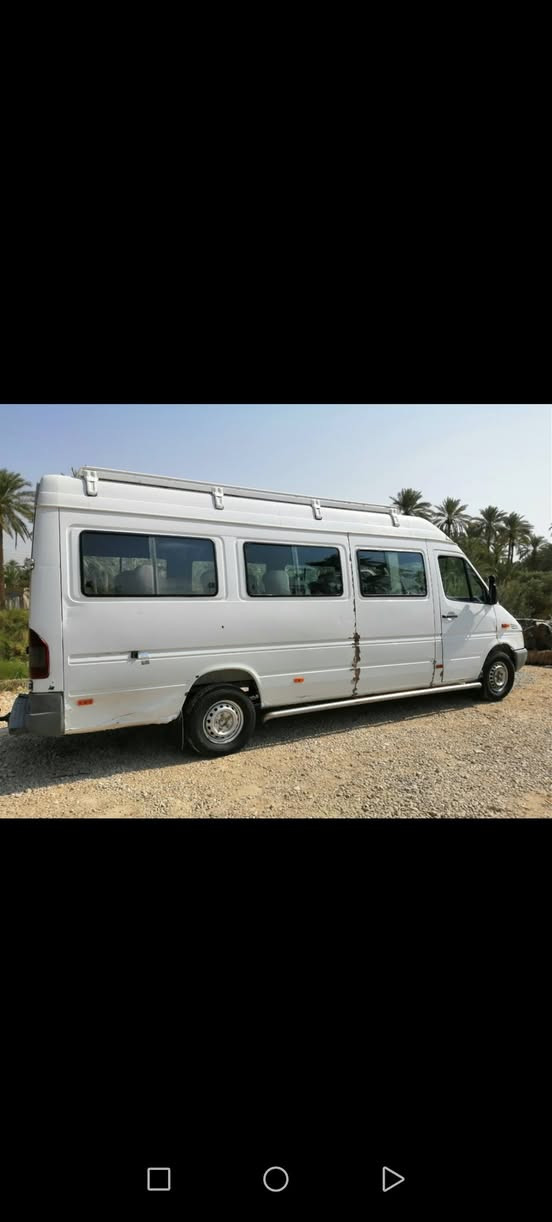 السلام عليكم
مارسدس سبنتر الماني 
مكينه ستانه 20 نفر سياره جاهزه بمعنى الكلمه مابيها اي نقص مكينه كير اكسن طخم تاير جديد شرط المداور راعيها موجود اصوليات كامله 
السعر 70
وبي مجال بسيط حك الجيه بيع مستعجل
اي استفسار تفضل خاص
***********
 موجود واتس
