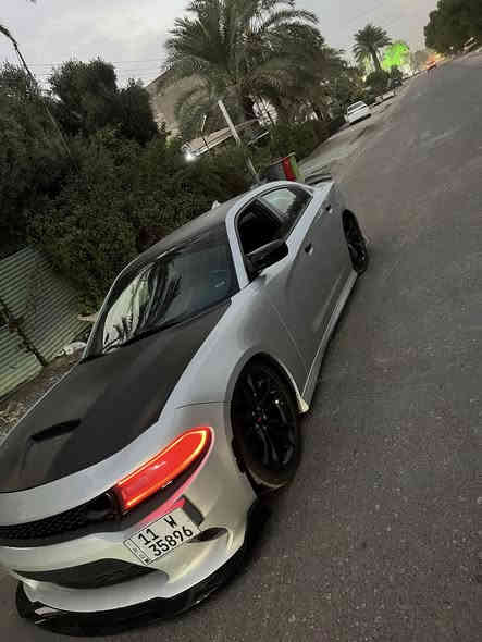 دوج جارجر سوبر تراك باك
موديل 2020 محرك5700 
حادث دعاميات بدون قطره صبغ بيها بوارد بسيطه بس
السياره ماشيه 75 الف وممتعوبه ابد 
عليها جكات s3 جدد 
دركه مضلع
دواخل مغطسه كاربون
لدات اوريكال متغير عالتلفون
تفريغ وبرمجه طلقات سيفتي 
دبات ريمونت 
شوته وكولد اير انتيك 
دواخل المحرك موشمه 
اويل بريثر
داون بايب
السياره مال جناي وكلش مرتبها مبدللها حداديه جديد وتخم تاير وويل 
دهن كله موتل اديرلها 
السعر 230 ورقه وبيها مجال للشراي للعلم بسعر سياره قطعتين
***********
