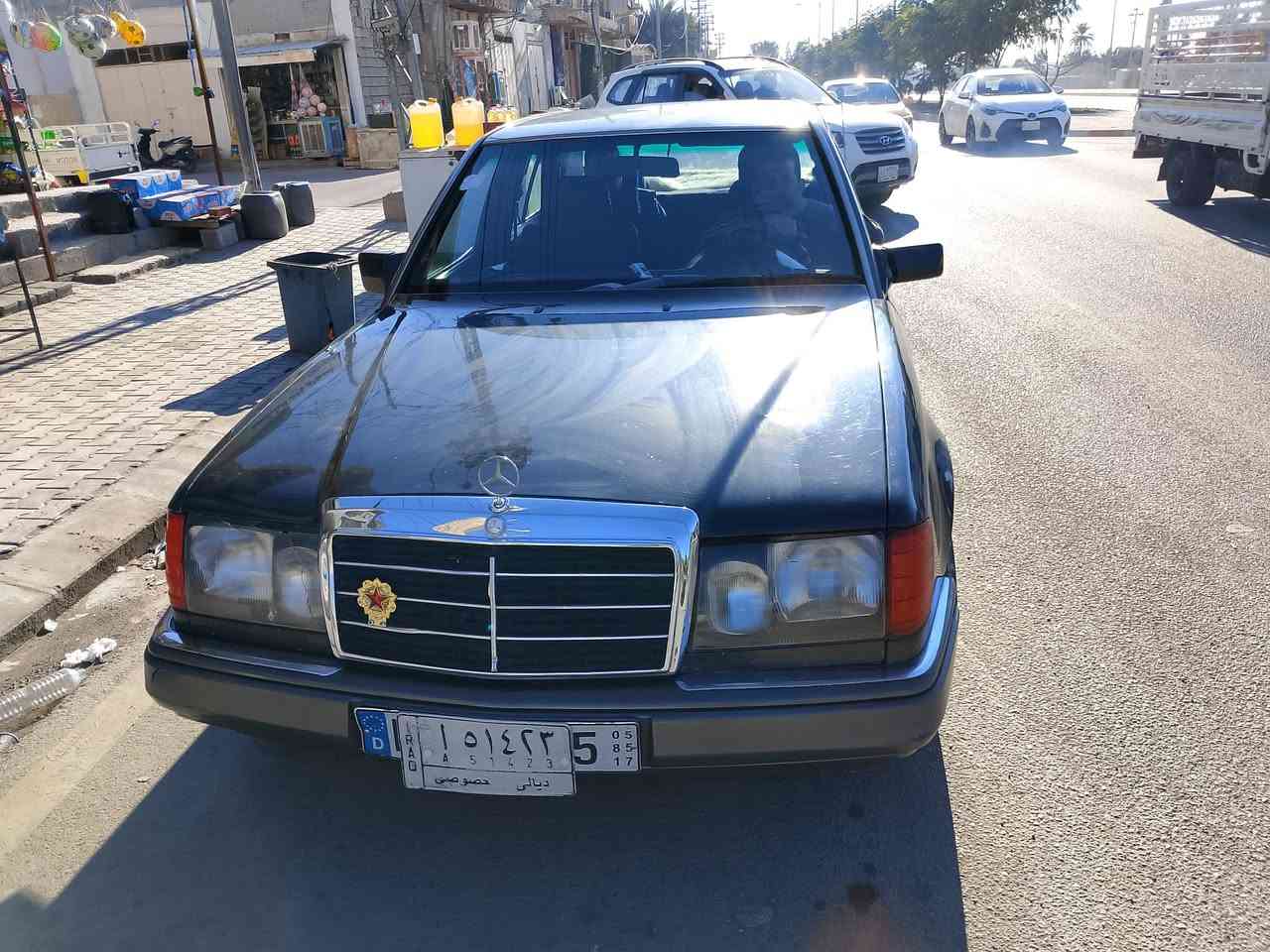 مارسدس للبيع كامل مواصفات موديل 92 تخم تاير مكينه كير بطه مابيها اي شي نقص سياره  تحويل مكان ديالى جلولاء السعر 60 الاستفسار على رقم:***********
