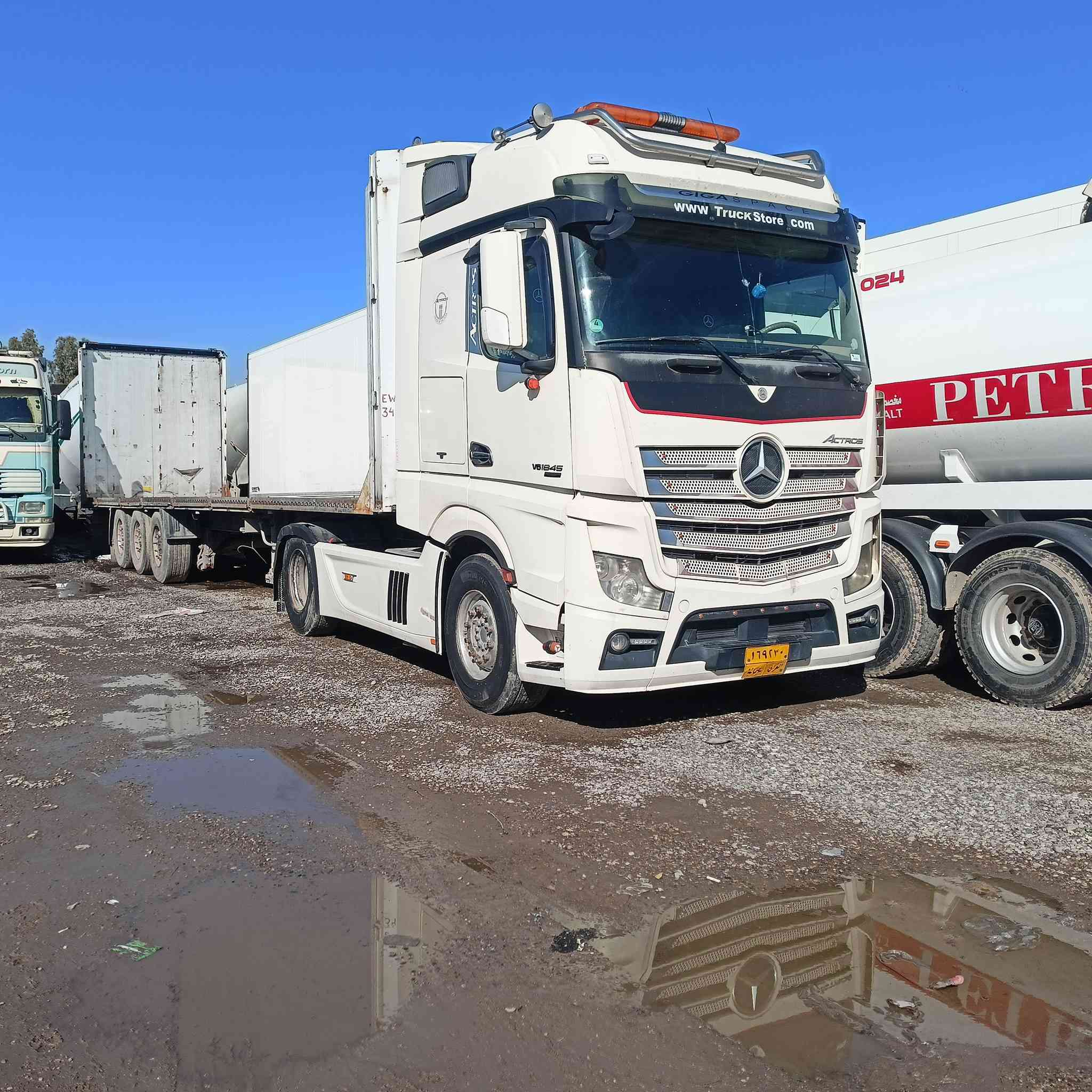 اكتروز وحش حجم 1845 فول مواصفات كور عالي كير محرك شرط شاصي مكفول قماره بدون صبغ فلات تك تاير مربوط كامل سياره جاهزه بدون نقص شرط التحويل 
موديل 2015
سعر 360$
عنوان كركوك طريق المطار مقابل جسر حزيران 
***********
***********
