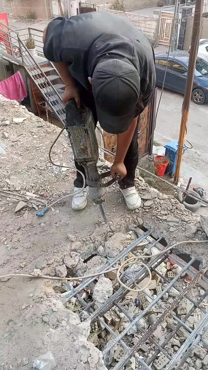 السلام عليكم ورحمة الله وبركاتة كادر تفليش
سقوف جدران ارضيات رباطات تكشير كافة التفليش اتصل وبل خدمة وكل الغراض جاهزة عليك بس تتصل واجيك وخادم 
***********حسن
