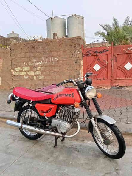 يا الله السلام وعليكم اخوان دراجه 82 مكينه ستوهه معمره تخبل الشاصي قطرة لحيم مابي سايز ماعرف شكد دراجه تخبل مال جناي السعر مليون و100 ماعايز برغي الماطور *********** العنوان كركوك الحي العسكري
