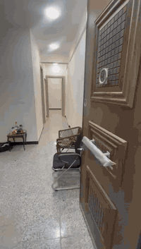 شقه ارضيه غرفتين وصاله ومطبخ وخدمات ومنور الصليخ ال٦٠٠ قرب الكوخ  الاي...