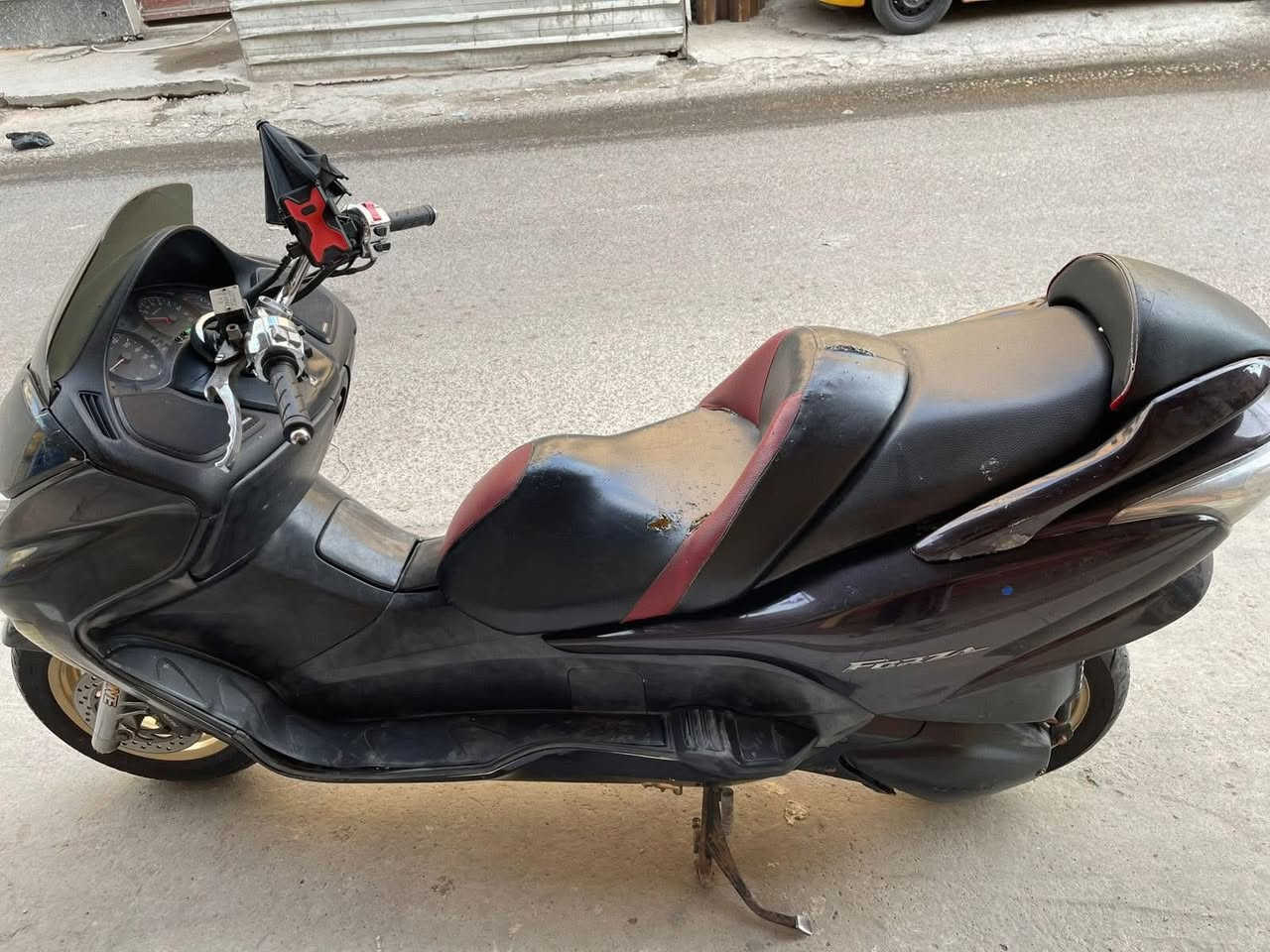 السلام عليكم للبيع ٠/٩ كرستال كير ٤ تحويلات ٧ نمر مكينة كفالة كفرات ٨٠٪؜  كهربائيات كاملة منضومة زنون ويالة ذهبي تخم تاير بصمة وسويج طوارئ السعر ٩٥٠ وبيه مجال بسيط مكاني بغداد العبيدي ***********
