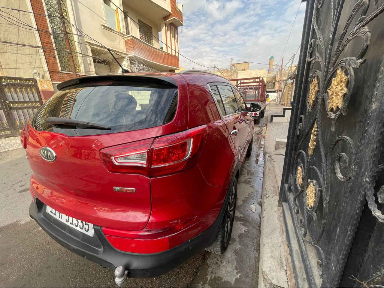 السلام عليك 
———————-
للبيع والمراوس ..
كيا سبورتج ٢٠١١ أمريكيه حادثهة جاملغ امامي عكس السايق نفسه مصلح وجاملغ لخلفي نص منه صبغ موجود السونار سياره فول مواصفات بصمه شاشه كامره دواره بنراما كشنات جلد تدفئه وتبريد كشنات كشن امامي كهرباء اشاير بلمري حساس خلفي سياره حلوه ونظيفه ماشيه ٨٤ الف محرك ٢٠٠٠تيربو كير مكينه صدر امامي خلفي كله مكفول سونار موجود بلمنشور رقمهة بغداد نكليزي رقمهة حلو السعر ١٢٨ $ وبيهة مجال بسيط مكان السياره بغداد الشعلة حي الجوادين قرب السوق     
للاستفسار اكثر 
———————-
***********امير علي . بغداد, العراق
