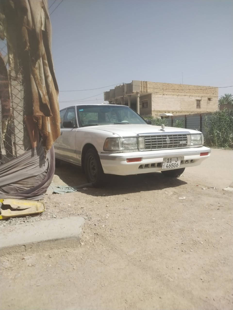 سلام عليكم
سيدان للبيع مديل 90
 رقم انكليزي
سياره كفاله من ضربه والعيب الشرعي
فقط تكحيل الباقي كله كفاله
للستفسار ***********
