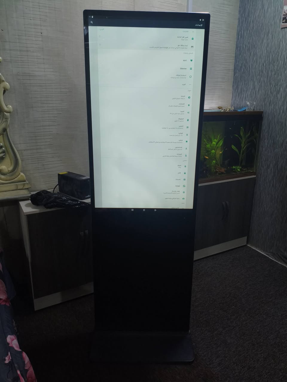 سلام عليكم شاشه اعلانيه نضام اندرويد كلش جديده السعر قيم بليرضي الله مكاني بغداد الحسينية ***********
 قياسات 
العرض الشاشه ٥٧ 
ارتقاع شاشه ٩٦ 
الرتفاع الكلي١٨٠
