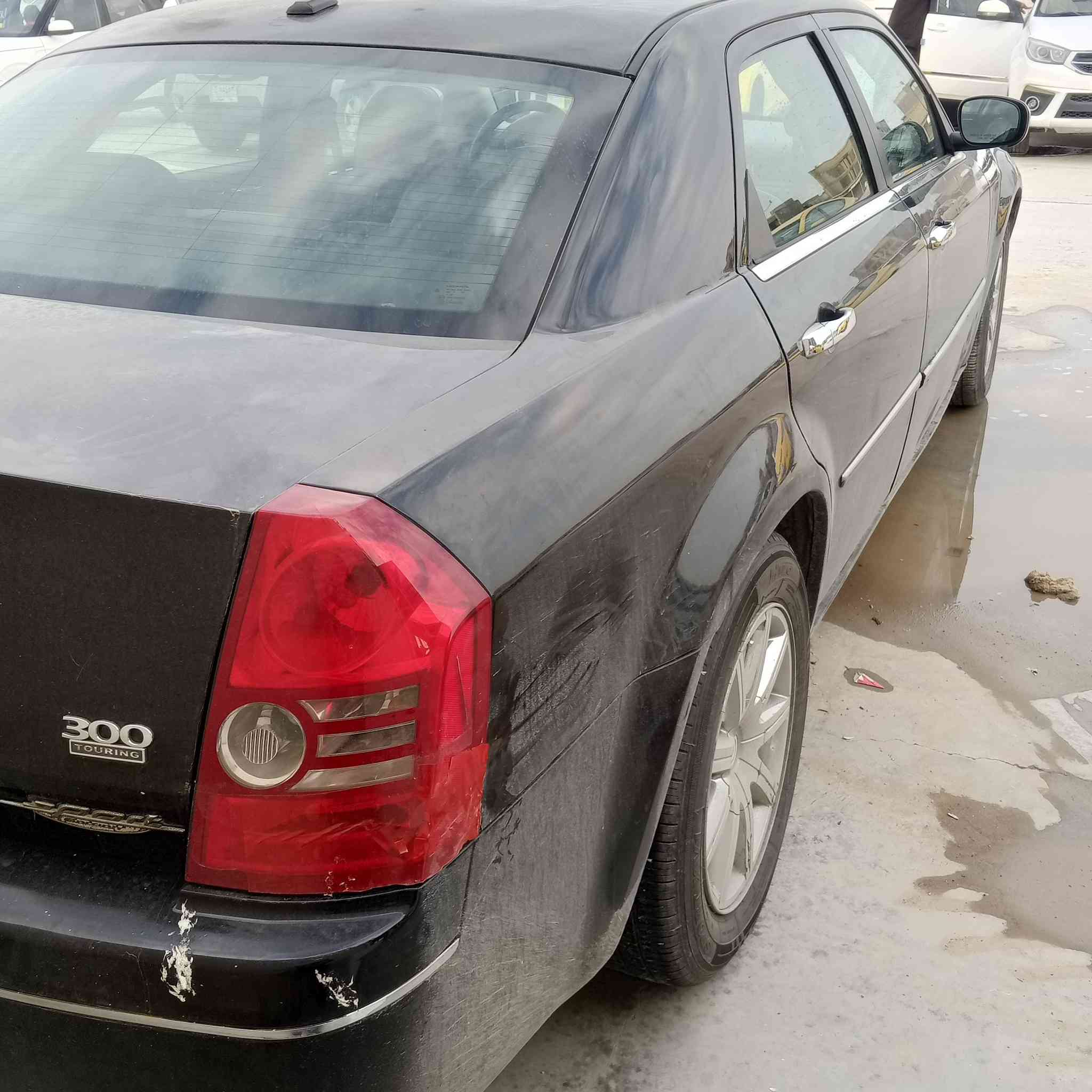 اوباما موديل 2010اصل رقم واسط دولي مكينه حاويه كير تبريد حداديه تخم تاير جديد شاشه كامره دواره سياره استخدام شخصي مال بيت مكان السياره واسط مركز المدينة السعر البيع 122وبيها مجال سياره بدون حادث فقط هلاالات الخلفيه مرشوشات كشن كهرباء عليها ادامه كامله اتصال ***********
