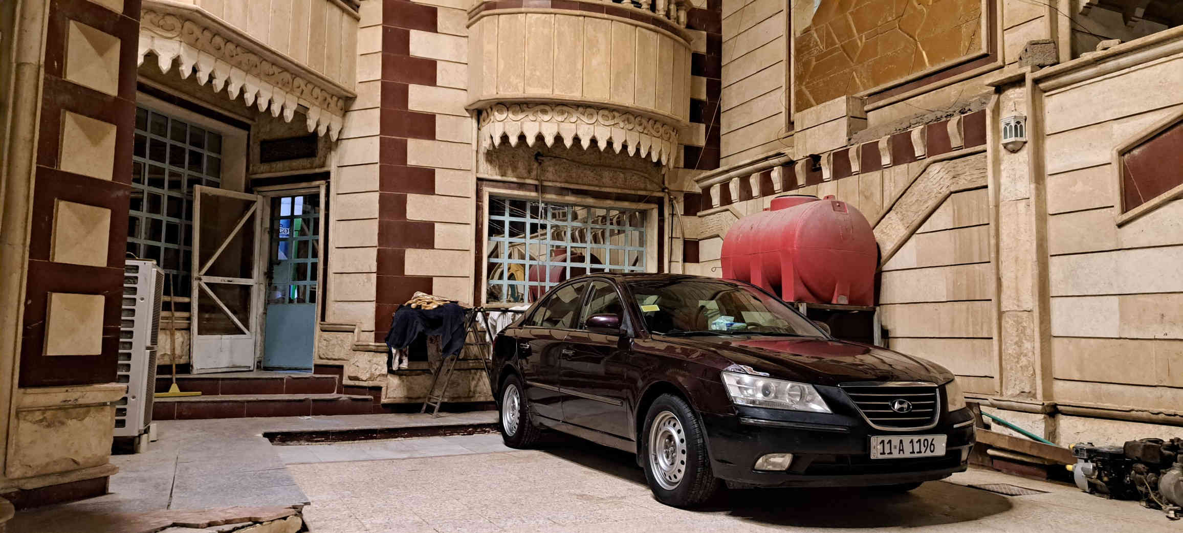 سوناتا ٢٠٠٨
مكينه ٦ سلندر حجم ٣٣٠٠
فتحة سقف..كشن كهرباء وتدفئة تبريد
تحكم ستيرن جهتين...كروس تثبيت سرعة
لون كرزي رقم حلو بغداد بأسمي الدولي سنوية جديدة
تخم تاير جديد ربع بجم جديد يشمل دعامية عطر راديترات مراوح بلوجكترات قاعدة فيوزات جديدة مكينه وكير جدد وعليها ادامه كلة كوري اصلي السيارة بيها ث قطع صبغ حسب ما اشتريهتا بدون اي ضربة افحص وين ما يعجبك وكملتها ع ايدي من كلشي عدا الكمبريسر بي ضعف كلت ع صيف الجاي ابدله للبيع السعر ١٠٥ وبيها مجال ويشهد الله مكلفتني ١١٨ لكن محتاج واريد ابيع واخذ سيارة اقل من سعرها 
رقم الهاتف *********** ومتواجد عالخاص كذلك
ما تعجبك او تشوف سعرها غالي دور وتلكي احسن منها أن شاء الله وبالسعر الي يعجبك لكن السيارة مكلفتي هواي
