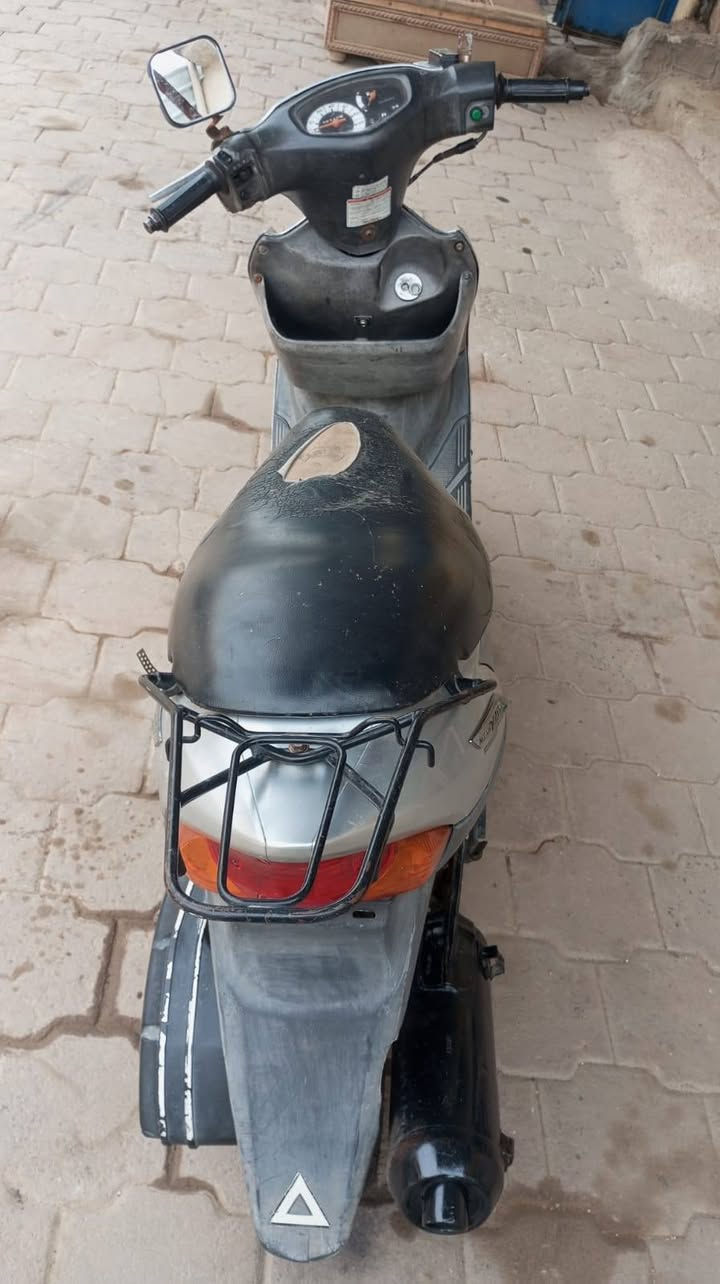 دراجه ادرس قديم  نوزل نضيفه شغاله سلف هندى مكينه ناعمه السعر 275 وبيه مجال قليل  موبايل *********** العنوان كوت النوار
