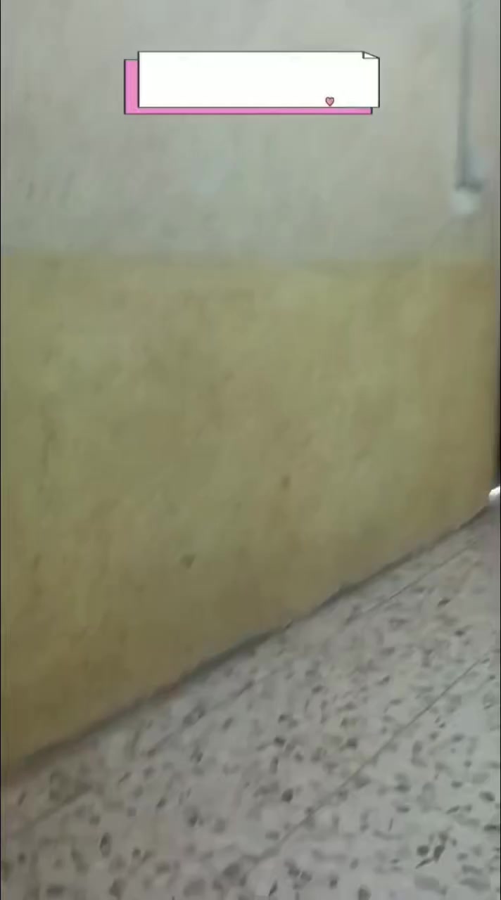 انشاء طبقة قويه وصلبة وناعمة من (( المعجون )) لتغطيه صبغ الحبيبات والفابيونه القديم الخشن لجعل الجدار اكثر  عداليه وناعم كأنه بياض جديد
للعمل راسلوني على صفحة الفيس بوك او #الواتساب ***********
#نضافة_العمل_شرطنا_الاول
#الديوانية 📍
