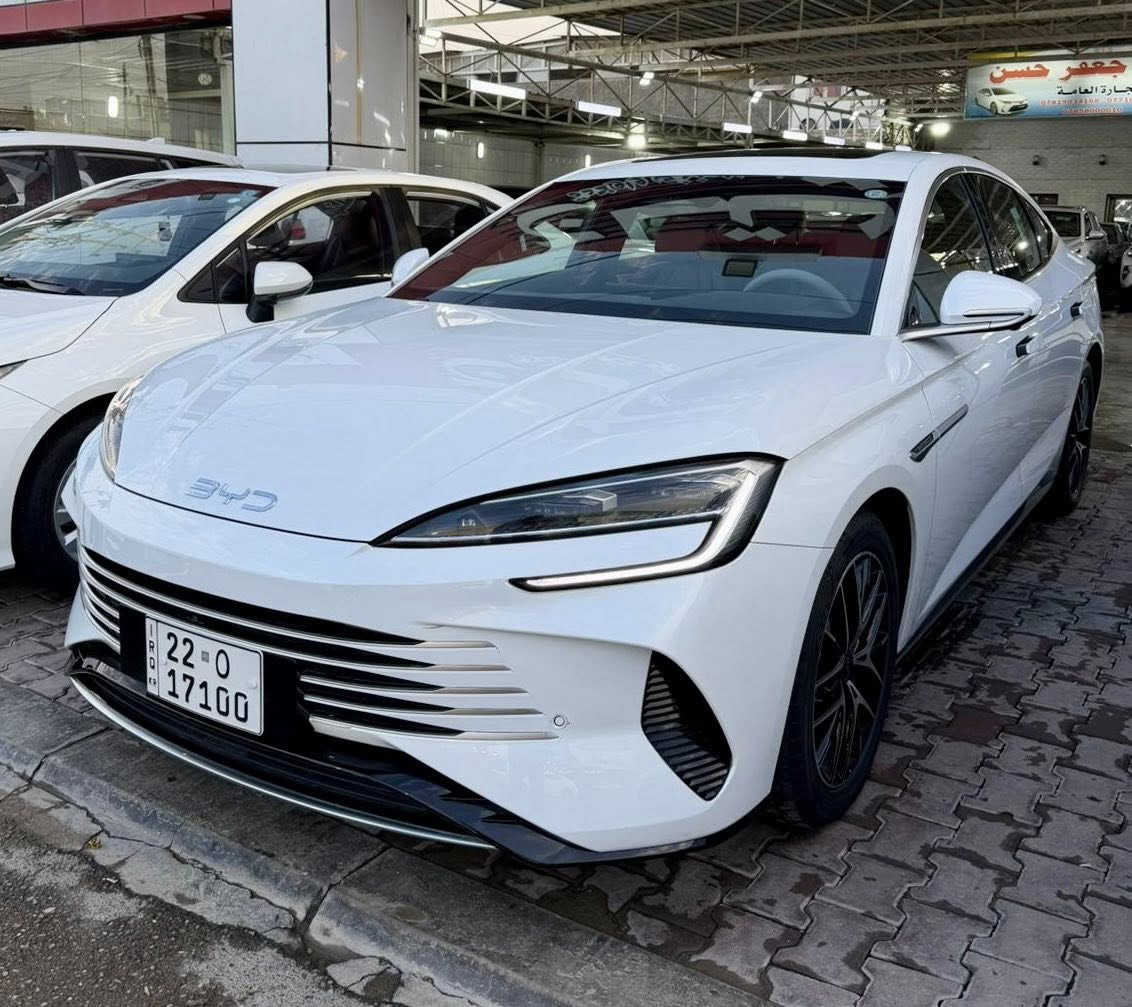 ✨🚘 معرض ريتاج يقدّم فرصة مميّزة لعشّاق الفخامة والاقتصاد 🚘✨
للبيع BYD Seal 07 2025  – فئة Design (فل مواصفات)

وكالة BYD العراق بانوراما + جنطة كهرباء + ابواب شفط
ممشى: 3,000 كم فقط – بحالة الوكالة ✨

مغلفة PPF بالكامل ضمان التغليف 10 سنوات 

🔰 المواصفات الميكانيكية والأداء:

 • نظام هايبرد حديث يجمع بين القوة والتوفير
 • محرك 1.5 لتر + محرك كهربائي
 • تسارع سلس وقيادة هادئة داخل المدينة وعلى الطرق السريعة
 • استهلاك وقود اقتصادي جدًا
 • ناقل حركة أوتوماتيك ناعم
 • وضعيات قيادة متعددة (Eco / Normal / Sport)

🖥️ التقنيات والرفاهية:

 • شاشة وسطية كبيرة متعددة الوظائف
 • شاشة عدادات رقمية
 • نظام ملاحة + بلوتوث + Apple CarPlay / Android Auto
 • بصمة تشغيل + دخول ذكي
 • شحن لاسلكي للهاتف
 • إضاءة داخلية محيطية
 • تكييف أوتوماتيك مزدوج
 • مقاعد جلد فاخرة قابلة للتعديل كهربائيًا
 • تحكم من المقود + مثبت سرعة

🛡️ أنظمة الأمان ومساعدة السائق:

 • كاميرات 360° + حساسات أمامية وخلفية
 • نظام مانع الانزلاق + الثبات الإلكتروني
 • رادار تنبيه الاصطدام + المحافظة على المسار
 • نظام فرملة طوارئ
 • وسائد هوائية متعددة
 • نظام مراقبة النقطة العمياء

🎨 المظهر الخارجي:

 • تصميم رياضي أنيق
 • إضاءات LED أمامية وخلفية
 • جنوط ألمنيوم رياضية
 •  مرايا كهرباء قابلة للطي

📄 حالة السيارة:

 • وكالة عراقية داخل الضمان
 • فحص كامل
 • السيارة نظيفة جدًا – استخدام خفيف

📍 بغداد – معارض البياع – الشارع الرئيسي
📞 *********** | ***********
📞 *********** | ***********
📞 *********** | ***********

ريتاج… المستقبل بين إيديك �
