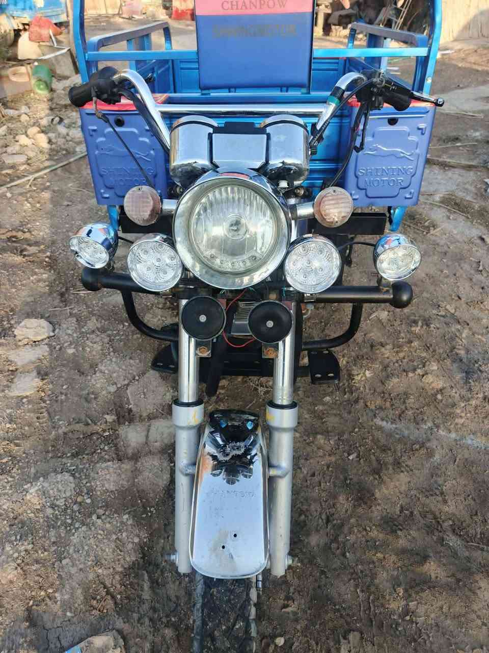 سلام عليكم ستوته للبيع موديل 2022رقم وسنويه نكليزي ستوته كفاله عامه شاصي كهربائيات كله شغاله سلف تيرات جوبلس محرك 2026الصلي 3براغي ستوته ملت جنيان مداور مباشر سنويه ل30ما بيه نقص برغي تجي تكلب وشوف وتخذه مكانه ديوانيه شراي يتصل ع***********
