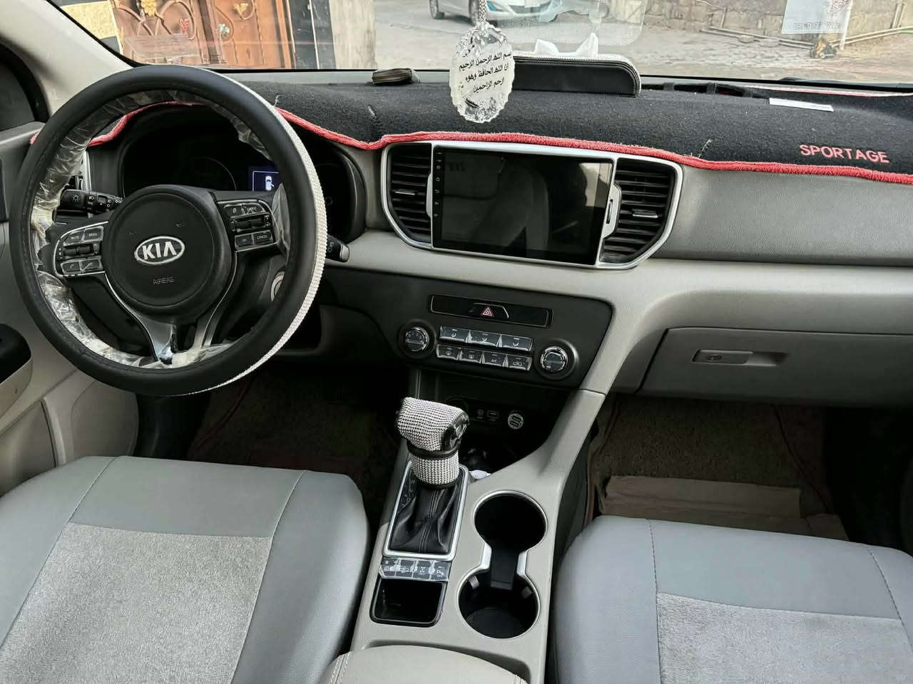 سبورتج موديل 2017 خليجي مكفولة عدا طخات بسيطة حرة رقم ذيقار مداور ثاني يوم محرك ٢٤٠٠ تبريد خلفي 
مكاني السماوة منطقة الشرقي 
السعر ١٦٠


**إذا كنت صاحب هذا الإعلان وتريد حذفه لأي سبب، رجاءا أرسل رسالة إلى الدعم الفني**