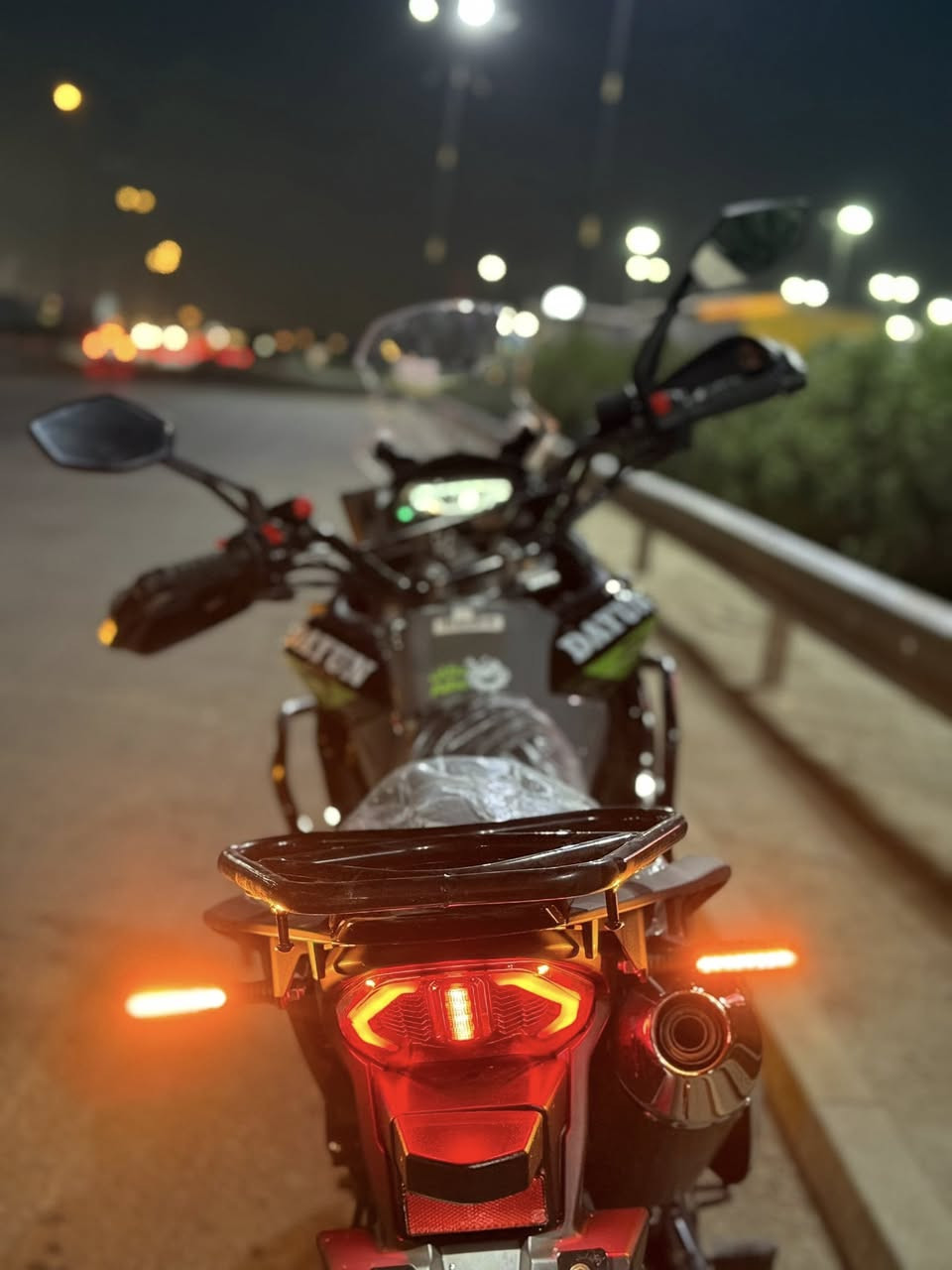 دايوان ادفنجر 2026  رقم اربيل 
محرك 300cc
لدات 
دسك امامي خلفي 
شاشة الكترونية
بس طالعه من المعرض على كد جم فره بل منطقة ماشية ٢٥٠ كيلو وقابل للزيادة 
السعر ٣٥٠٠ وبيها مجال كلش بسيط قطعه ما تتفوت وهسه اغلب المعارض خلصت القطع لان ترقيم اربيل انسد وباقي جم قطعه بأربيل وغاليات لاتفوقوها 
للتواصل 

بغداد الدورة ‭ ٠٧٨٦ ٤٨٦ ٧٠٤٥‬
