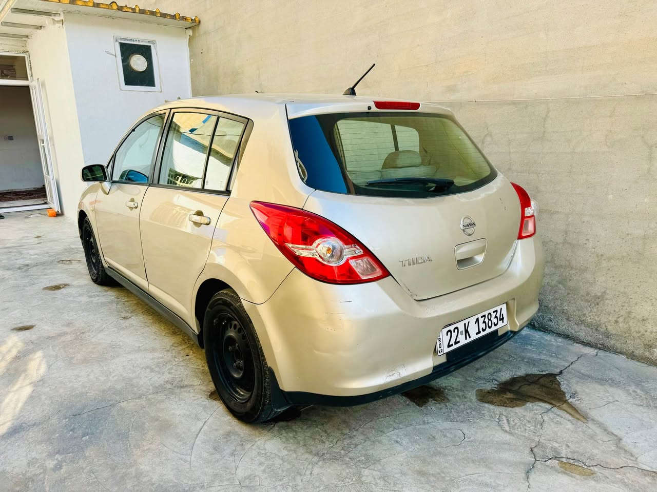 ***********…***********
نیسان تیدا مۆدیل 2009 گێڕ تۆماتیک یابانی ناوزەرد مەکینە١.٦ چوارجام کارەبایی شاشەوکامێرا.سەیارەکە زۆر جوان بێ مەسروفە سبوخ و لێدرانی نیە پشت و پێشی کەبسە کۆبۆنی بەنزینی هەیە گێڕومەکینەوتەبریت و هەمووشتیکی بەشەرت تاخم پێش و توندوتۆلی بەشەرت تاخم تایەی تازەیە.نرخی 89وەرەقە معاملە شوێن تەق تەق كويسينجاك, أربيل
