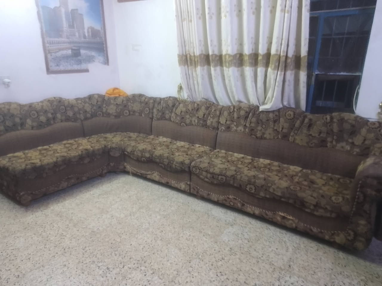 اغراض للبيع ***********
