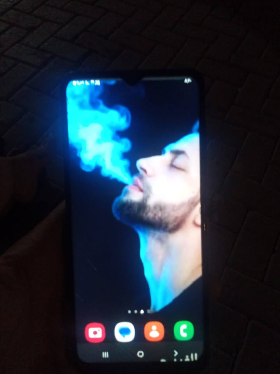 سلام عليكم عدي تليفون بلادي كله حلو جهاز يخبل ضاكرته 100و28 صوته علي كامرته تخبل شراي سعر 100 يخابر***********
