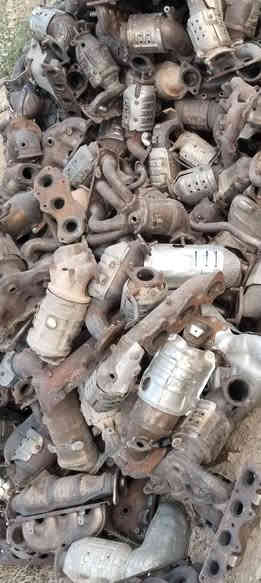 #بيع#وشراء#حجر البيئة 
لكافة السيارات ولمختلف الأنواع والموديلات بأسعار تنافسية ومناسبة 
كل ما عليك هو مراسلتنا على الواتساب أو الإتصال على الرقم التالي ::
***********
