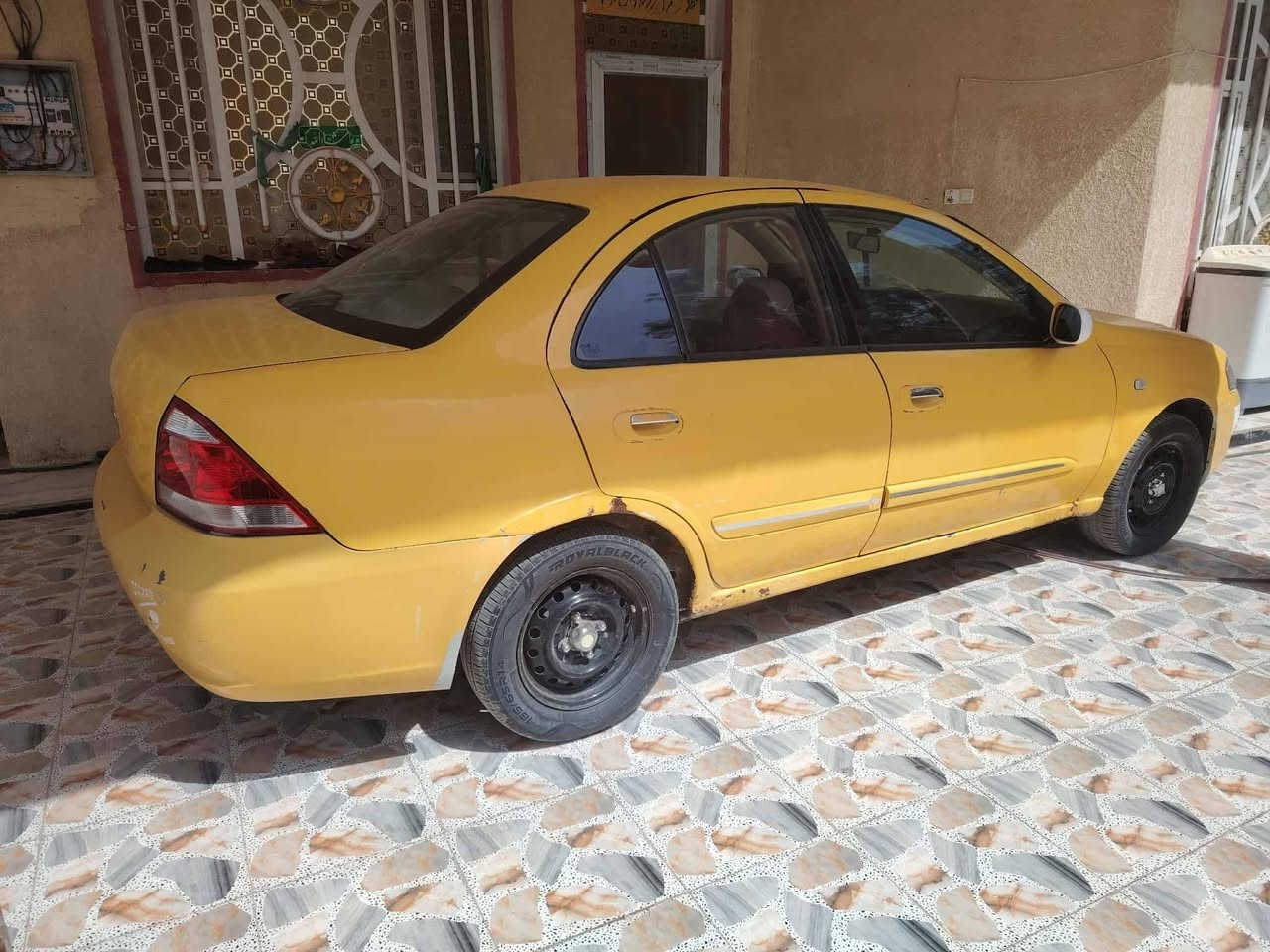 سني بدي كوري ٢٠٠٧  بيه ضربه جاملق خلفي نص تكمه مصبوقه عام سياره كير ومكينه خير من ه سياره جهازه تحويل ثاني يوم خط بحث مصفره ابيع ومراوس عادي رايده ٦٨ بيه مجال قليل ***********
