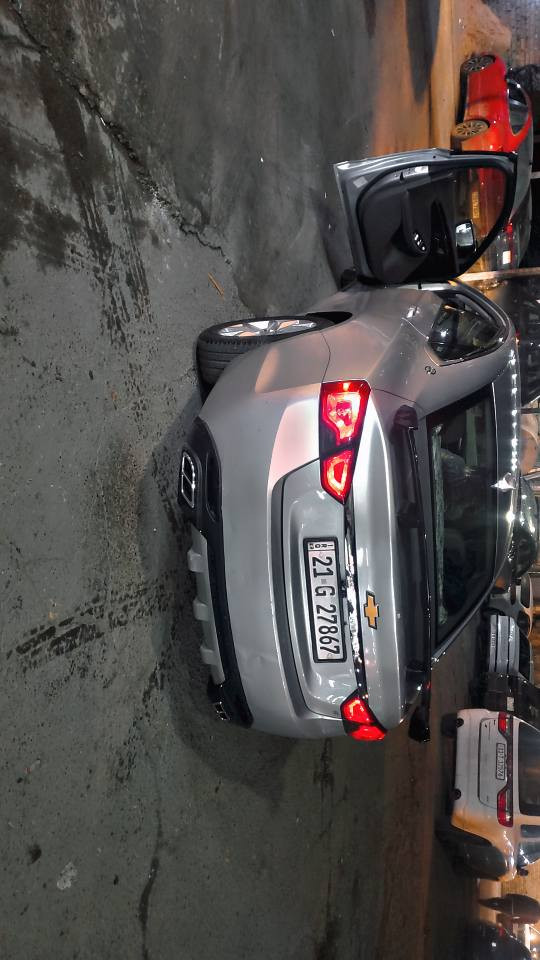 شوفريلت امبالة 2017  وارد امريكي 
محرك 2500 
تبريد قطعتين
شاشة كبيرة
شاشة اعطال 
رقم سليمانية 
كشنات امامية كهربائية 
بلوجكتر لد جديد 
تخم تاير جديد 90‎%‎ 
تفاصيل اكثر بالنسبة للحادث دز خاص يوصلك السونار 
سعر 140 و بيها مجال

*********** بغداد, العراق
