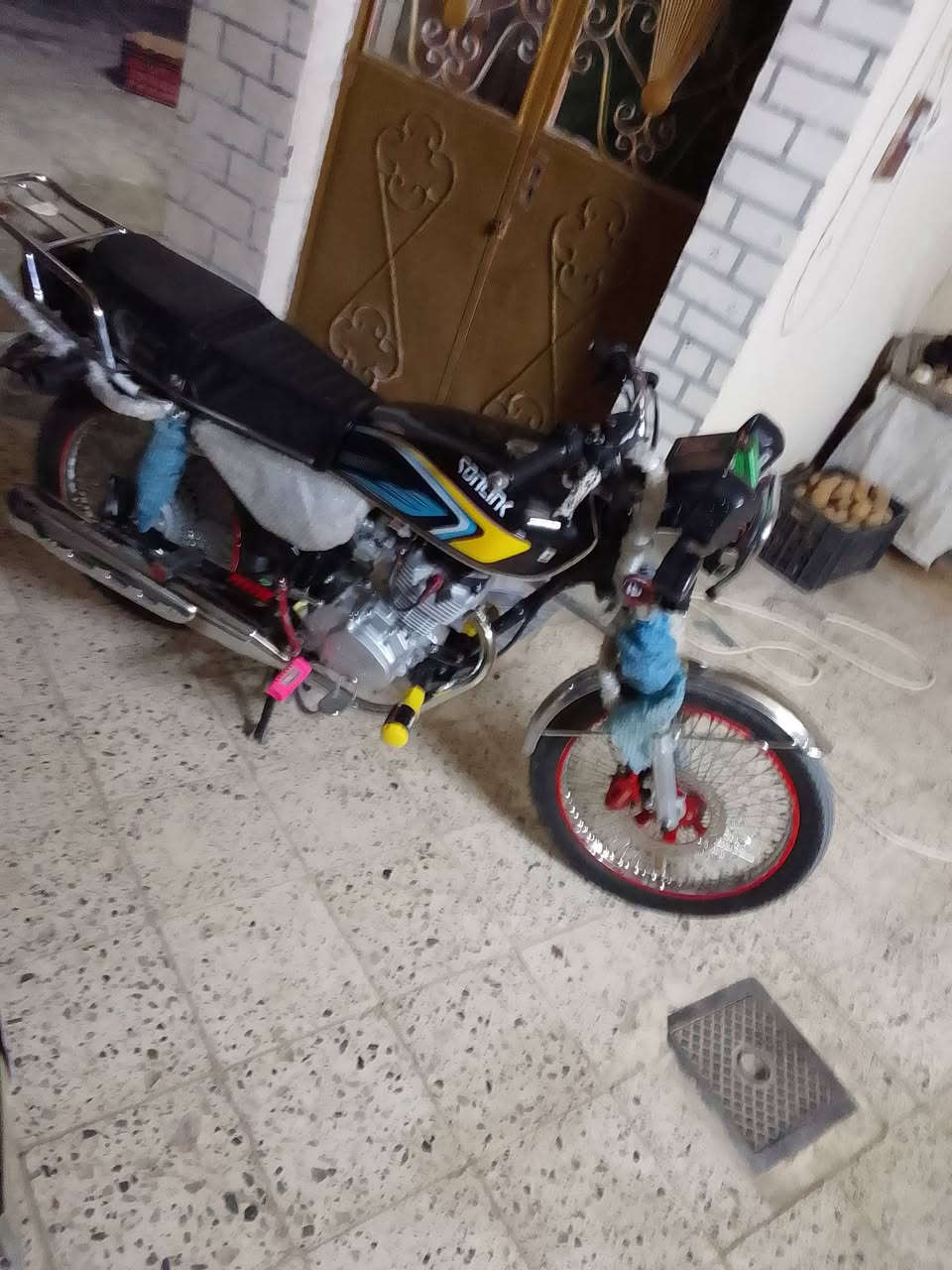 السلام عليكم ماطور للبيع سونيك موديل 25 السعر 700 وبي مجال بسيط


**إذا كنت صاحب هذا الإعلان وتريد حذفه لأي سبب، رجاءا أرسل رسالة إلى الدعم الفني**