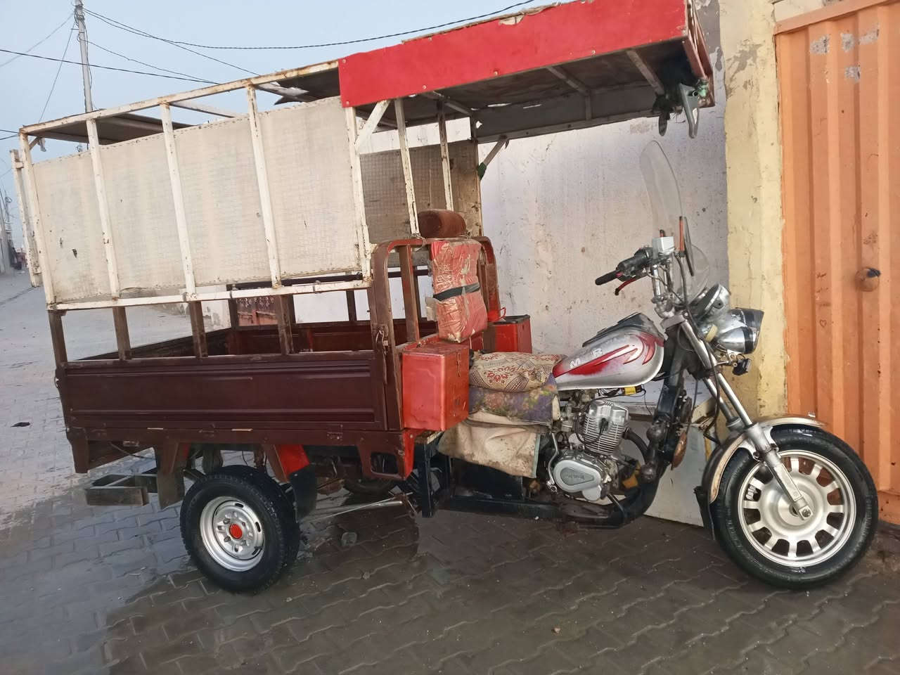 السلام عليكم ستوته البيع رقم وسنوية رقم اسود راعيه بشارع المعمل بنجف جان رقمه عندي وظاع مني مكفوله من اي شي محجر كهربائيات سلف كله شغال مكاني بنجف برظويه السعر واحد ومتين الاتصال على الرقم *********** اطيك سنويه وكاله اصلي وياهه
