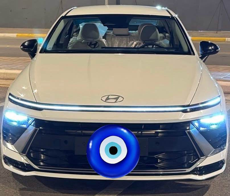 سلام وعليكم هونداي سوناتا مديل 2025 للبيع لون ابيض الداخل لون ابيض المواصفات بصمه رادارات كامره اروت هولد قياده 3 سرعات يعني نص فول السياره ماشيه 33 الف  كيلو مكينه 2500 السياره كلش جديده حادث جاملغ خلفي السعر 210 وبيه مجال مكان السياره بغداد الجديده وهاذه رقمي *********** بغداد, العراق
