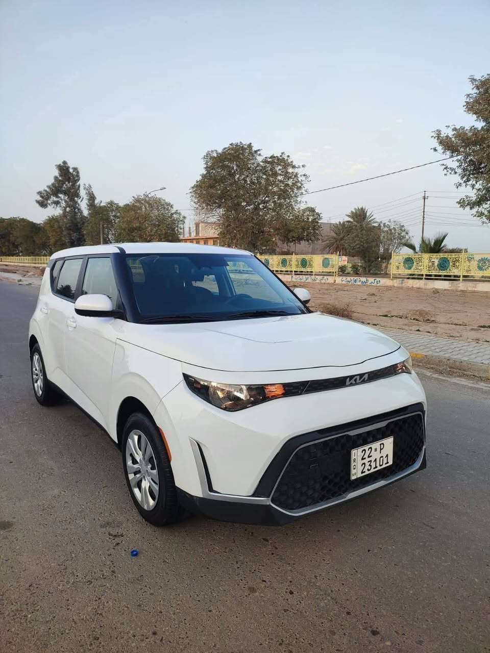 السلام عليكم
للبيع فقط كيا صول موديل 2024 الشكل الجديد مع العلامه الجديده  رقم اربيل الجديد لون ابيض
فحص هزه ترقيم جديد السياره جديده بمعنى الكلمه صبغ جاملغ بنيد بدون ايرباك فقط استيرن وراجع بلادي شركه  دواخل بدنه براكيت راديترات كله بلادي السياره ماشيه 20الف فقط يعني زيرو 
المواصفات
شاشه كبيره مع كامره دواره شاشه كبيره
مانع تصادم
رادار امامي 
ثلاث انظمه قياده ايكو وعادي وسبورت
محرك 2000 دوش 
فول تحكم استيرن
السياره باسم شركه وعندي وكاله عامه باسمي تريد تحويل أو وكاله اني حاضر
داخل اسود ورصاصي
سبير مع  العده كامله كتلوكات الشركه وياها 
مكان السياره بغداد 
الهاتف ***********
الهاتف***********
دزلي خاص او واتساب ادزلك صور الحادث
