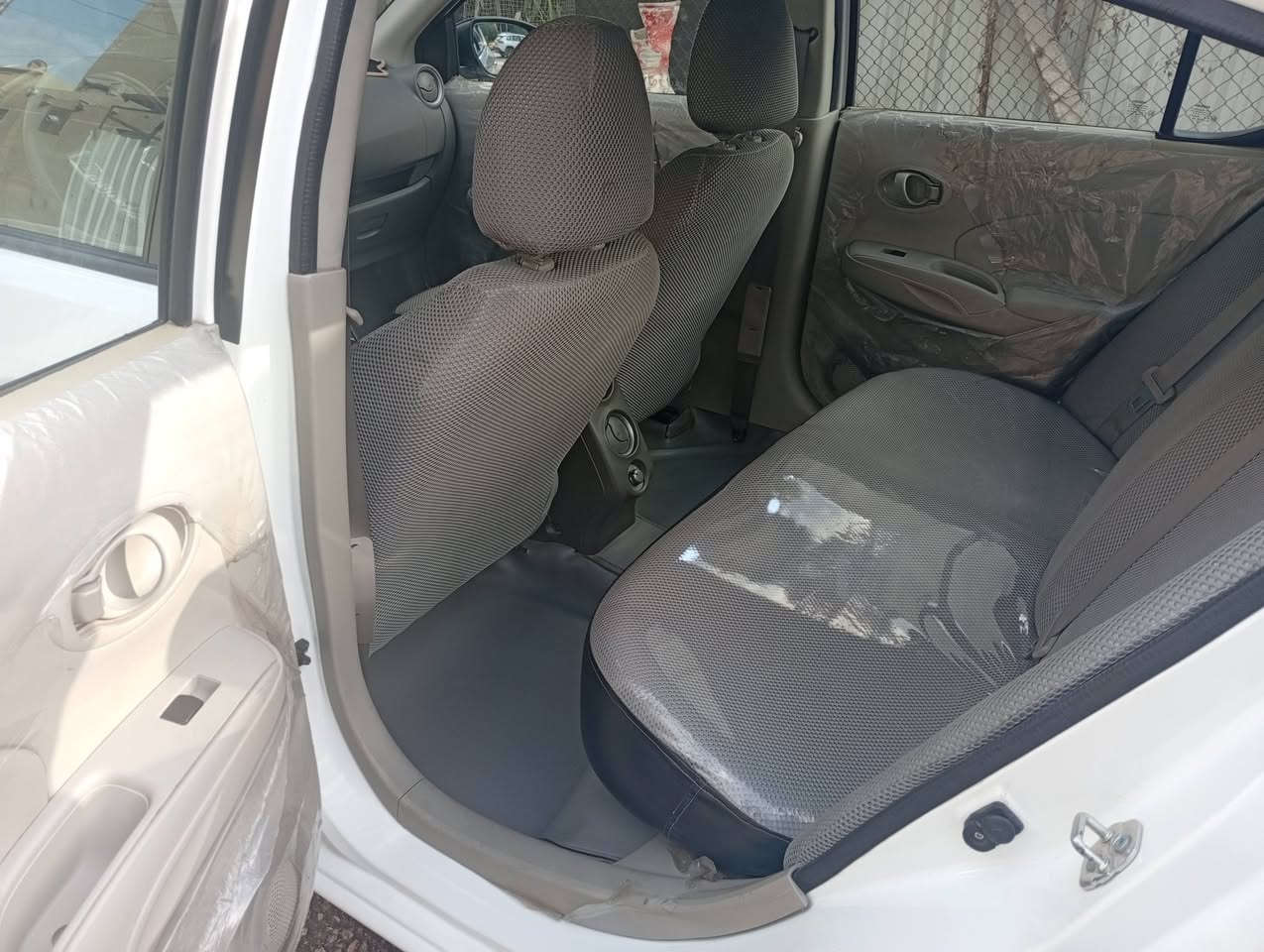 السلام عليكم
سياره سني مصري للبيع 

موديل 2024 

ماشيه 27

 السياره اخت الجديده مكفوله من الدعاميه للدعاميه 

ما عدا بيها بارد  مقدار اصبع بخشم الجاملغ الأيسر الأمامي 

والباقي كله مكفول 

السياره مدوشمه جديد كشنات وارضيه وصندوك 

 رقم السياره اربيل وبأسمي 

سعر السياره 126 وبيها مجال
للأستفسار الأتصال على هذا الرقم ‏‪0 778 324 8912
