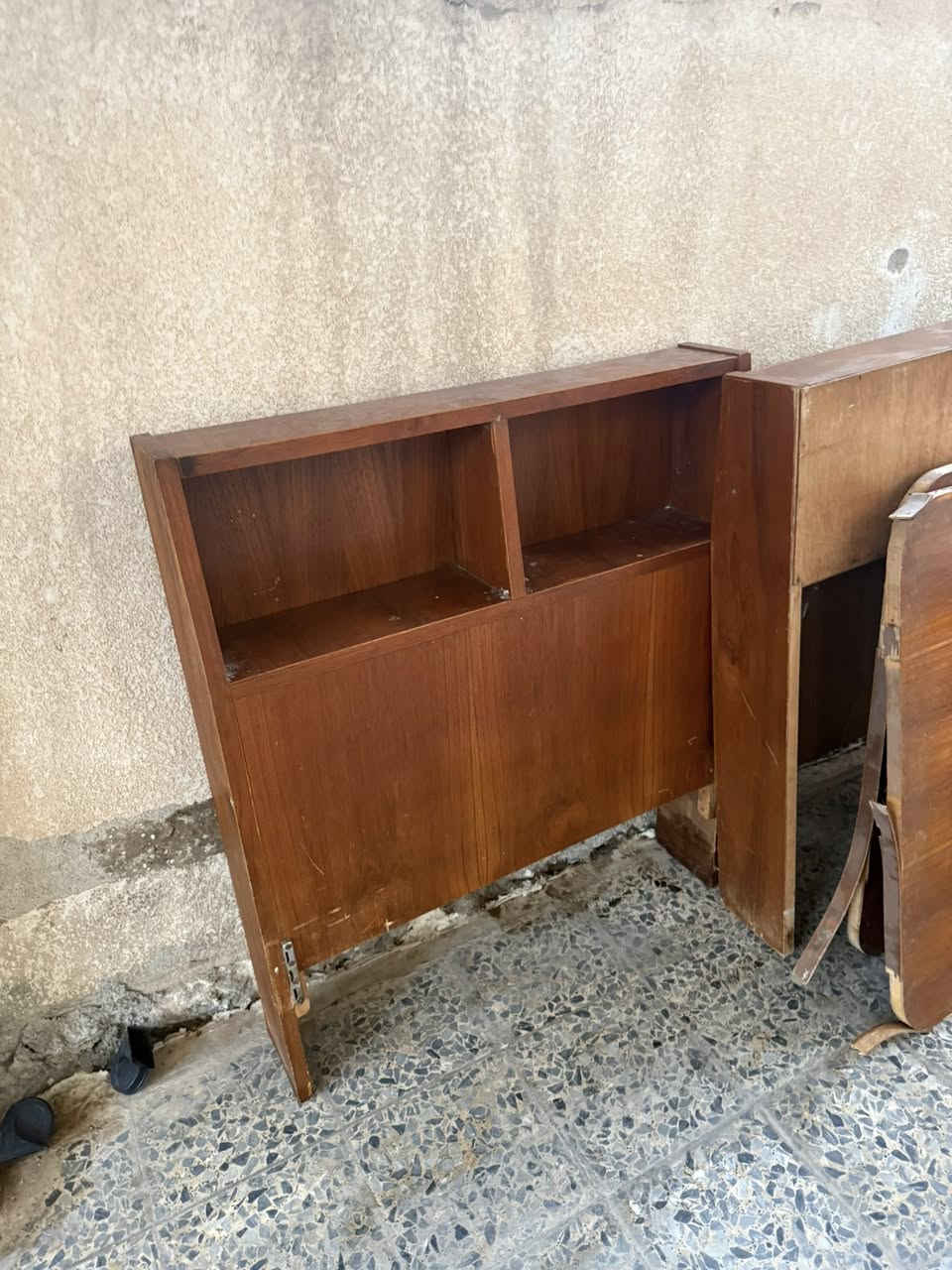 متاح تختين وميز تواليت  وقنصور بابين


**إذا كنت صاحب هذا الإعلان وتريد حذفه لأي سبب، رجاءا أرسل رسالة إلى الدعم الفني**