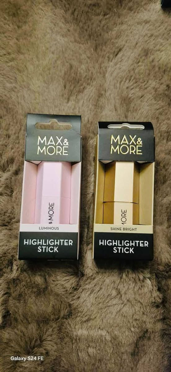 ميكب  
 من max
القطعة ٥ الف 
لاينر 
باليت ب٦ الف  يحتوي على ٨ الوان 
باليت ٤ الوان ٥ الف 
هايلايت 
برايمر. بالهاليورين اسيد 
برايمر. بالفيتامين c 

بلاشر يشتغل خد او شفايف


**إذا كنت صاحب هذا الإعلان وتريد حذفه لأي سبب، رجاءا أرسل رسالة إلى الدعم الفني**