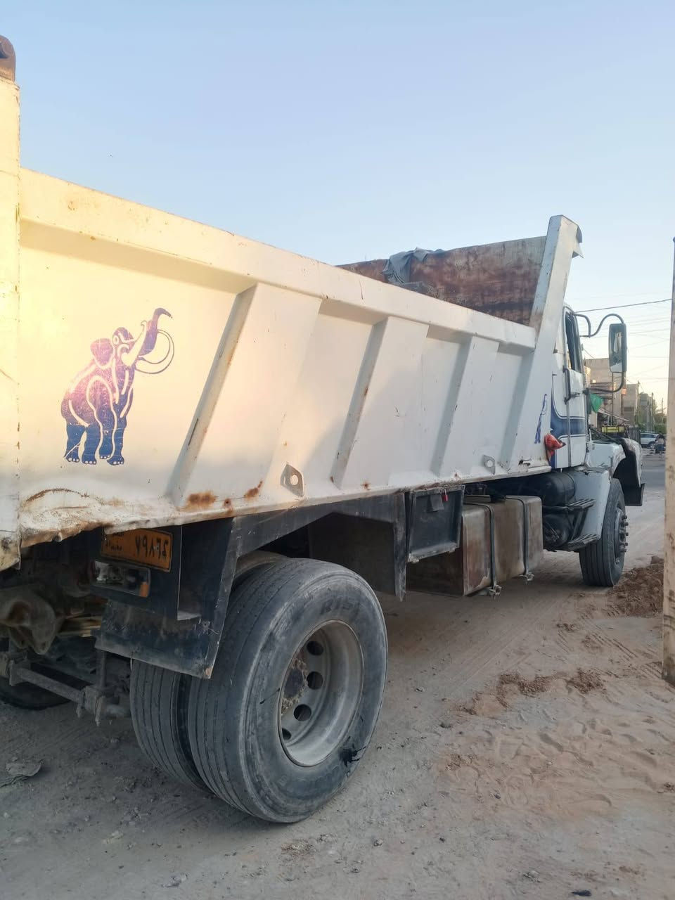 السلام عليكم فالفو كلاب للبيع موديل 82
مكينه سته سوبر كير اربعه في اربعه مكفولات 
شاصي مكفول رقم بغداد تحويل مباشر رقم 
*********** ملاحظه مكلف بالنشر
