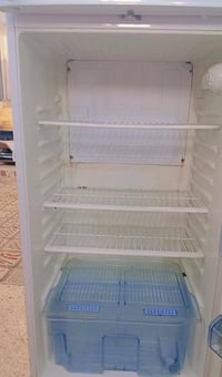 ثلاجه • ٢٢قدم • بحاجة تصليح