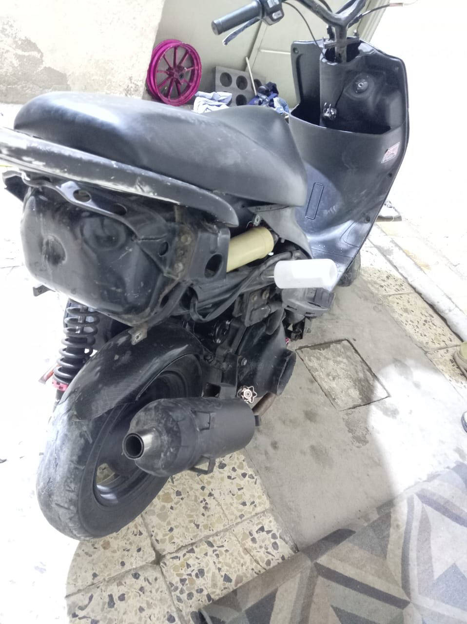 باي وقت شغل سلف واطلع بس الدراجه يحتاج لها غسله. 
ماكس سعد بلاديه دراجه كامله بها صدر وبيها دبل خلفي وبيها كلتشات وبيها شيال وبيها ستان صفح. مراوس او بيع بايراني حديث بغداد الدوره تفاصيل اكثر خاص ملاحظه صالنسا اف ام مو صدمي***********
