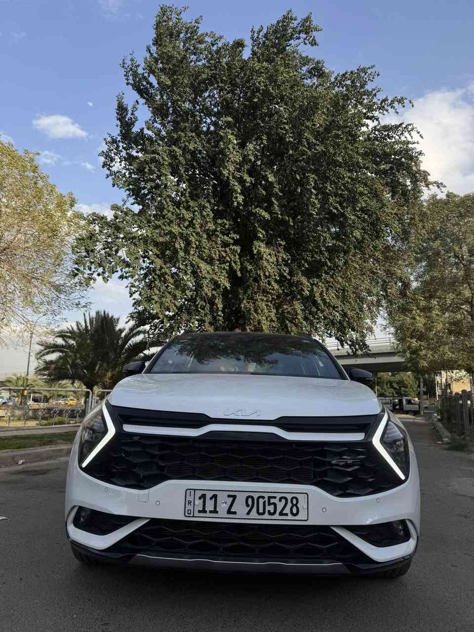 سبورتج  جي تي لاين 2025
كفالة عامة من كلشي شرط زيرو(
فول مواصفات اعلى فئة بالسبورتج (gt line 1/1)
 رقم بغداد دولي باسمي شخصيا هزة جديدة سنوية جديدة
ماشيه 5 الف كيلو فقط 
ضمان اگدال خمس سنوات
- وارد خليجي 
-رادارات
‏‎ - بانوراما 
- بصمتين
‏‎ - مكينة.٢٠٠٠ دوش 
-‏‎ مرتبط بناقل حركة أوتو 6 نمر
‏‎ - عدد AIR BAG6
‏‎ - حساسات أمامية 
‏‎ - حساسات خلفية
‏‎ - لايت زينون + LED
‏‎ - كشافات 
‏‎ - بك لايت LED
‏‎ - ويل كب 19
‏‎ - قبضات أبواب من الألمنيوم
-‏‎ اريل نفكيشن
-‏‎ تشغيل عن بعد 
‏‎ -فتح الصندوق كهرباء ذكي 
‏-‎ دشبول شاشة 
‏‎ - شاشة ابل كار بلي واندرويد اتو
‏‎- كاميرا دوارة
‏‎ - المقاعد جلد اسود 
‏‎ - تدفئة المقود والكشنات الأمامية + تبريد الكشنات الامامية
‏‎ - مثبت السرعة Cruise 
- الأوامر الصوتية
‏‎- أوضاع القيادة  Drive Mode
‏‎ - فحص أنظمة السيارة 
‏‎ - حساسات ضغط اطارات 
‏‎ - شفتات مقود
‏‎- تبريد شاشة
‏‎ - هاند بريك بصمة 
‏‎‏- ABS 
‏‎‏ - Auto Hold    أوتو هولد
‏‎‏- ISO Fex        ايزو فكس
‏‎- نظام مانع الانزلاق
‏‎- نظام نزول المنحدرات 
‏‎- اشارة في المرايا الجانبية
‏‎- مخرج منفذ الطاقة 
‏‎‏- حساسات كامله داير السياره 
شاحن هاتف لاسلكي 
وسياره كفاله عامه
رقم بغداد

رقم ‭***********‬/
 بغداد/العطيفية
السعر 27000$ وبيهة مجال بسيط جداً
