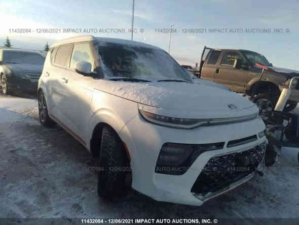 السلام عليكم اخواني و اخواتي زوار الكروب المحترمين...

سيارة كيا صول فئة جي تي لاين موديل 2020 صارلها عندي 3 سنوات اشتريتها ماشية 10 كيلومتر مشي بدولة كندا مو بالعراق اعلى فئة بالصول من كشنات جلد سوداء الي تحتوي على تبريد و تدفئة اضافة الى تدفئة بالستيرن, بيها فتحة سلايد حلوة و نقط عمياء و اوتو هولد و برزنتيشن مال سرعه و سماعات هارمان و لايتات زينون و دواخل لدات و بروجكتور و بصمه و تحديد مسار و شاحن وايرليس للتلفون و رادار و اوتو دم مراية و محرك 2000 دوش الخليجي و كامرا خلفية و شاشة و اندرويد اوتو... صور الحادث مرفقة هنا بالاعلان و صور السونار باليوم الي اشتريتها ايضا... البجم كبس و ما ملعوب بيه و من اشتريتها بدلت بولبرن تاير امامي مكان الضربة فقط علما ان الشباج مبدل و الدعاميات مصبوغة مع جاملغين مصبوغات بدبي لو بالعقبة على ما اتذكر مصلحين مكان الضربة البسيطة بكندا ولاية وينيبك... السيارة باسمي و موجودة ببغداد شارع فلسطين... رايدها ب158 ورقة و مليون هله و مرحبا بالشراي الحقيقي...
*********** بغداد
