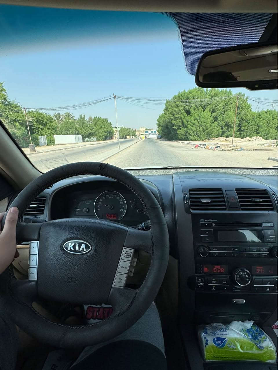 مهافي 3800 v6 سيارة جديده ونضيفة مع مواصفات ستندر بانوراما تحكم كهربائي بكشن السايق لايتات جديده 7 راكب كفالة كير ومحرك بدي السيارة مكفول عدى طخات ٢ بسيطة جدا غير واضحة 
الاستفسار الاتصال او مراسلة الصفحة 
*********** النجف, العراق

