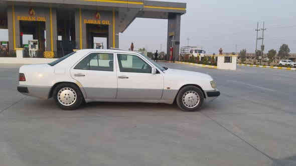 سلام عليكم لبيع مارسدس دب موديل 86 رقم اربيل سياره بسمي شرط تحويل وغرامه محرك بطه فيفي تي 3000  سلايت شغال تخم تاير جديد صدر  جديد تبريت لايتات زينون سياره حلوه مال بيت بدون نواقص سعر 45 مكانه كلار ***********
