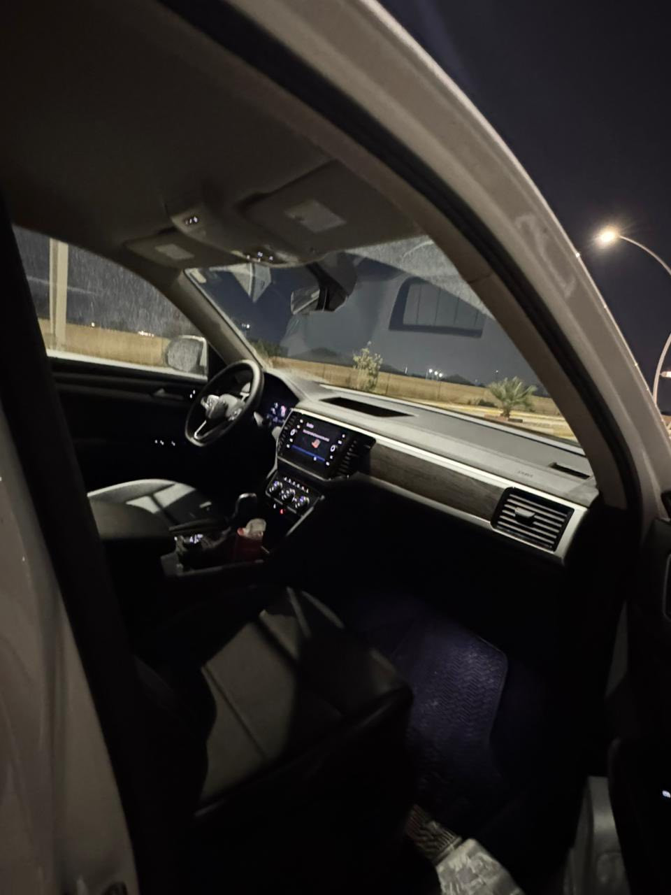 السلام عليكم للبيع فولكس واكن اطلس 2023
حادثة مرفق ب صور بابين واحد صبغ واحد بارد وبيه سونار 

مواصفات السياره SE

محرك ٦ سلندر

مواصفات SE

شاشة جبيرة

كاميرا

رادار ٣٦٠ درجه

حساس ٣٦٠ درجه

شحن وايرليس

كيج الكتروني

كشنات هيتر

كشنات جلد 

كشنات كهرباء

بردة جامه خلفية

صندوق كهرباء

تبريد قطعتين

انظمة قيادة

هاندربريك بصمة

بصمة بصمة ابواب

تشغيل عن بعد لايتات ليد

بكلايت ليد

دشبول صاج

امراية هيتر

٧ راكب السيارة

ماشية 40 كيلو متر

السيارة كلش جديدة و حلوة بلواقع هم

للتواصل ‭0783 265 1969‬
*********** 
ملاحظة غير متواجد على الفيس
